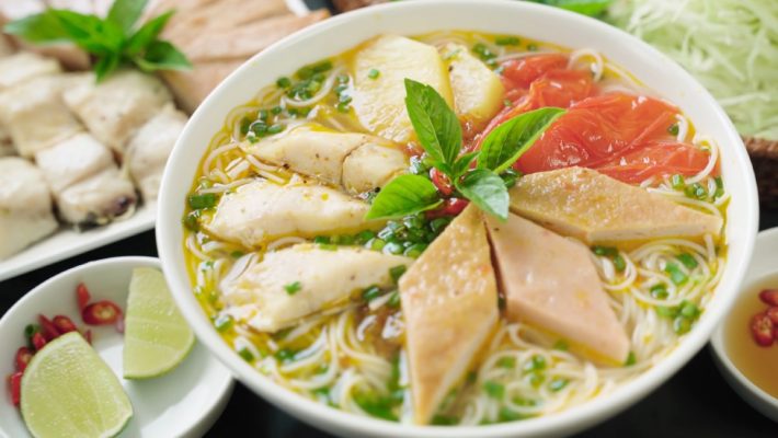 Hình 3. Đặc sản bún chả cá Đà Nẵng